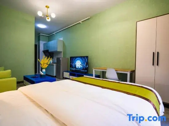 Tropical International Apartment (Guangzhou Baiyun Airport Qingtang Subway Station)