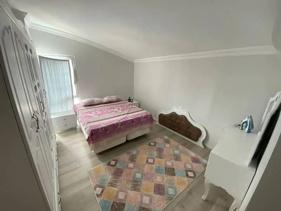 Lovely 3 Bedrooms Luxury APT with pool and Gym