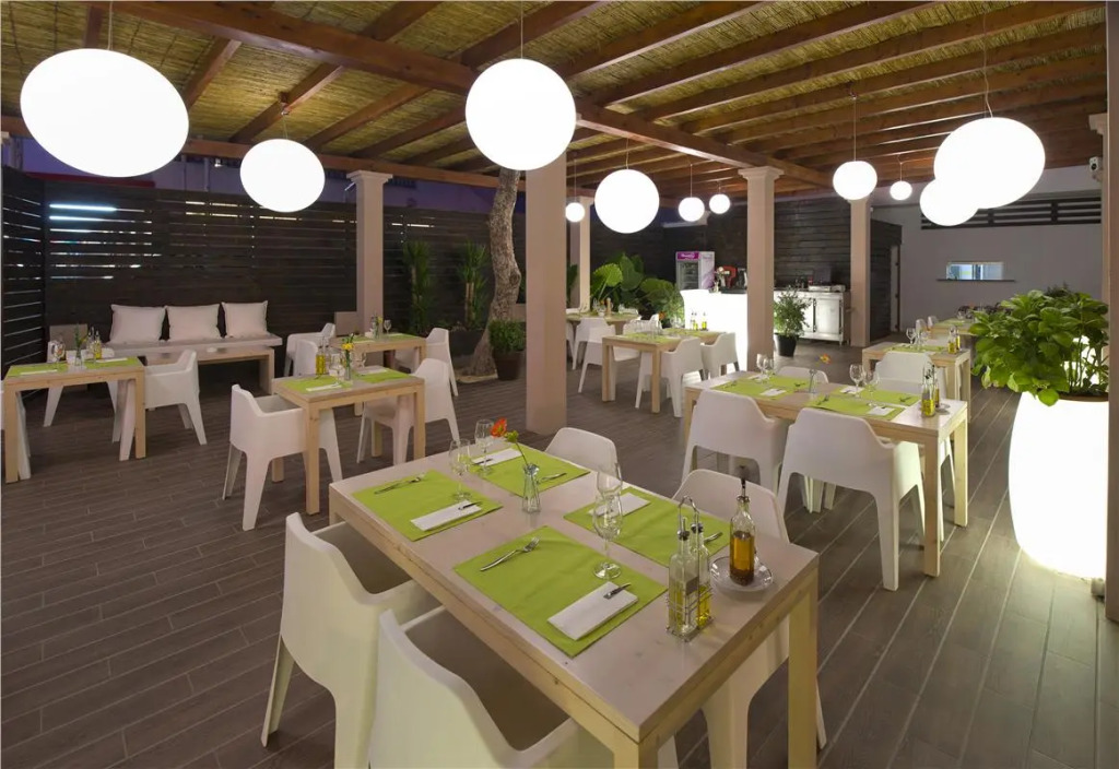 Marvell Club Hotel & Apartments