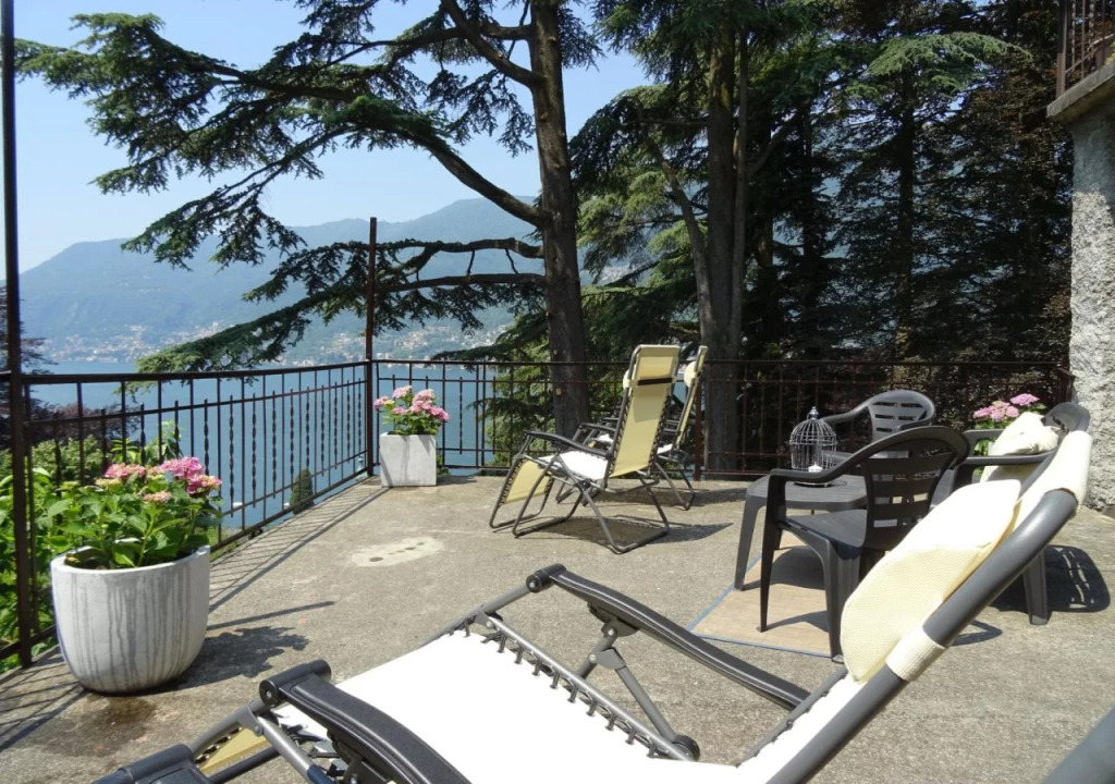 Le Finestre sul Lago