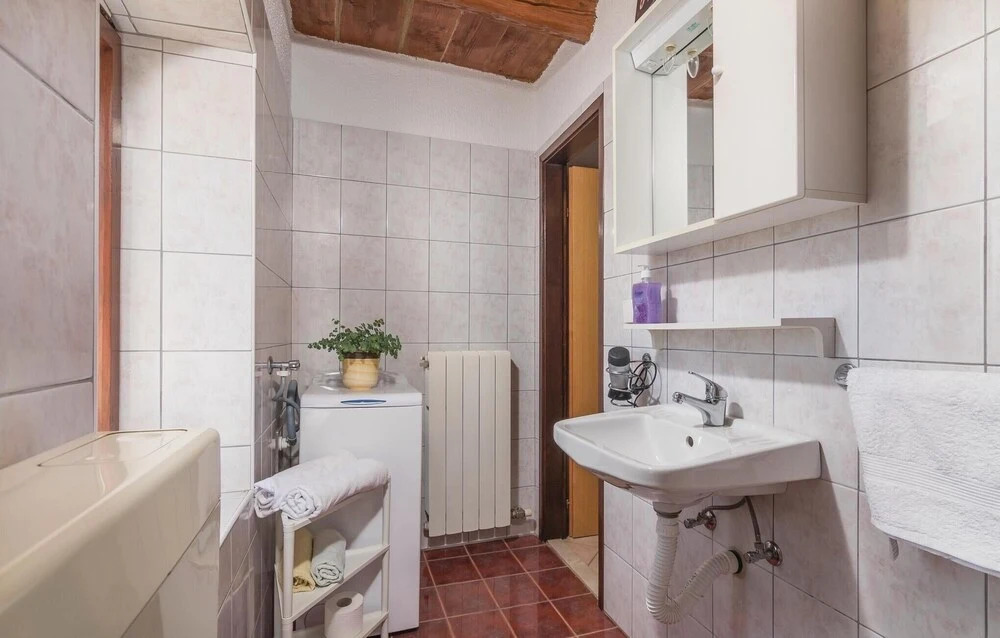 1 Bedroom Stunning Home In Bacva