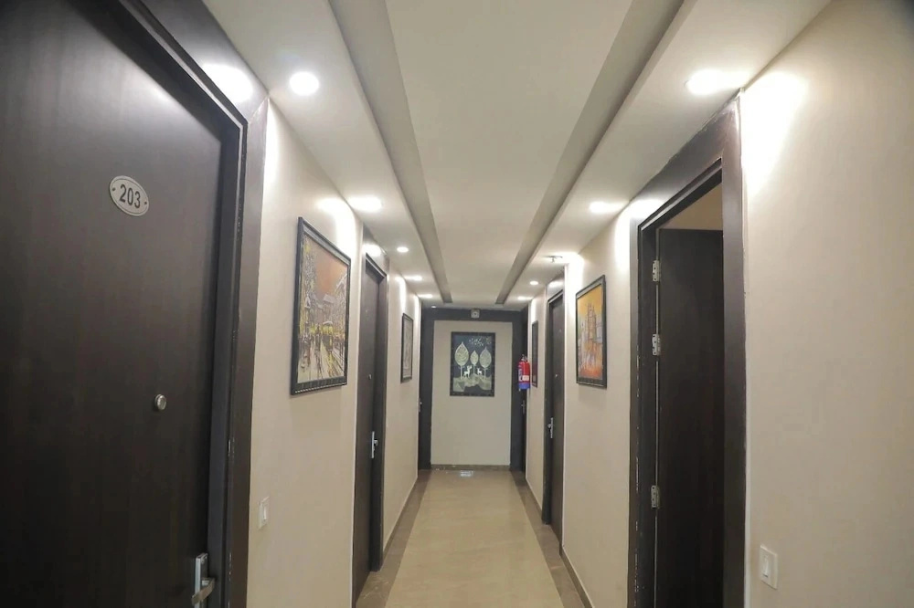 The Royal Casa Hotel And Banquet