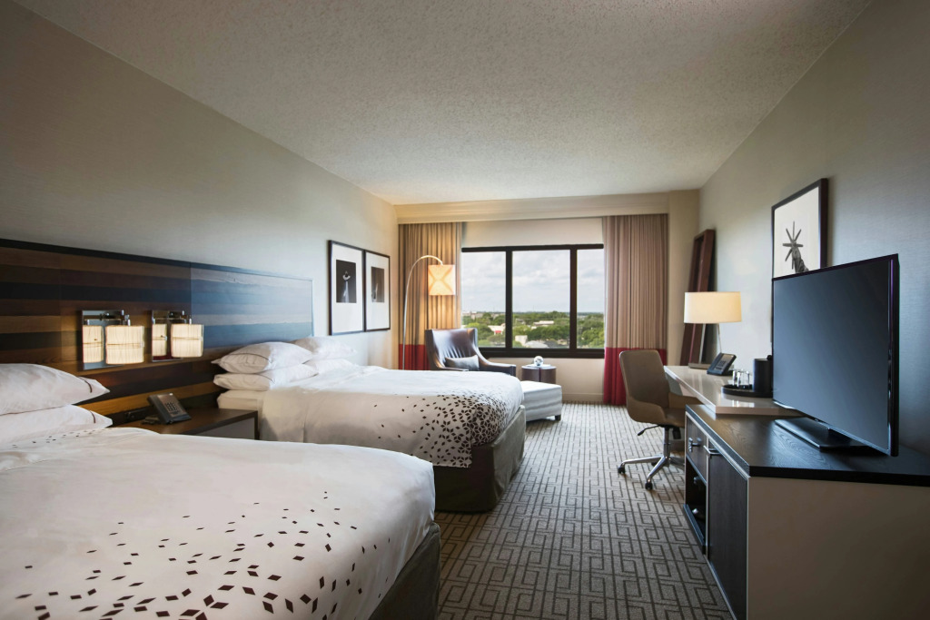 Renaissance Austin Hotel