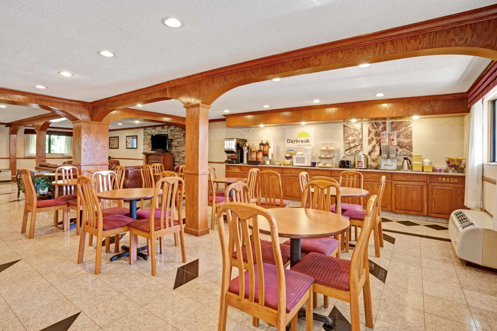 Americas Best Value Inn & Suites Monroe