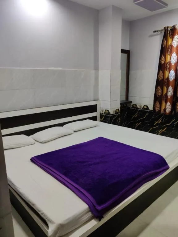 Hotel Ujala Palace
