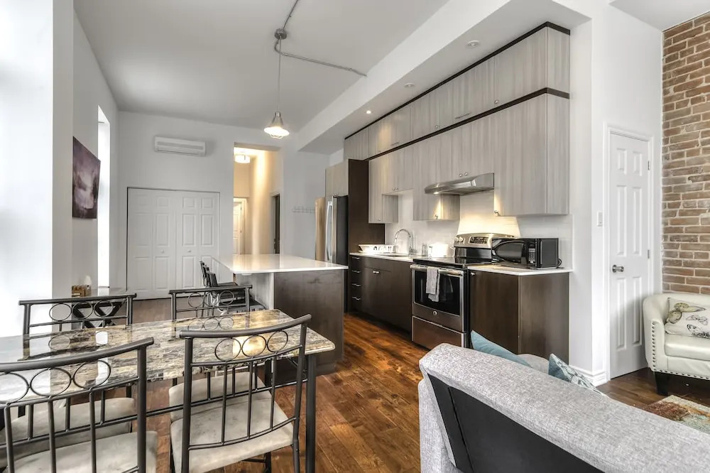 St Laurent Apartments