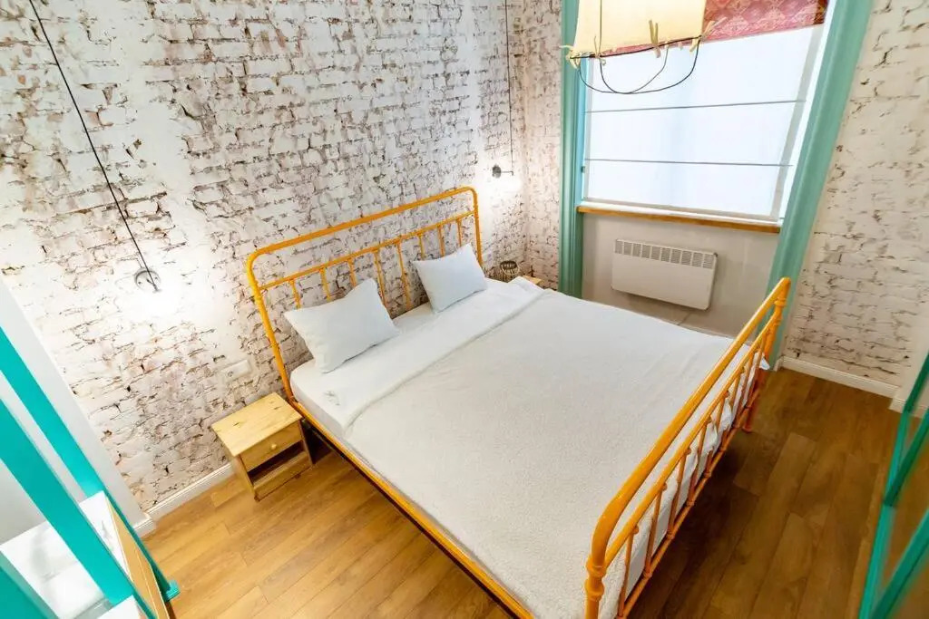 Unique And Beautiful 1br Apt in Historic Tbilisi - by Wehost