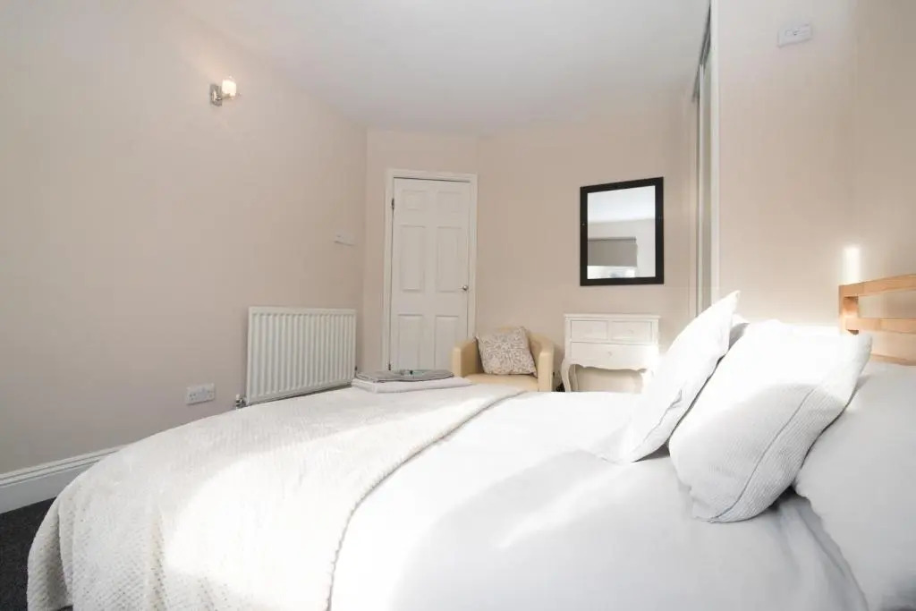 Aston Henry James Courtlands Cosy apartment close to Maidenhead train station