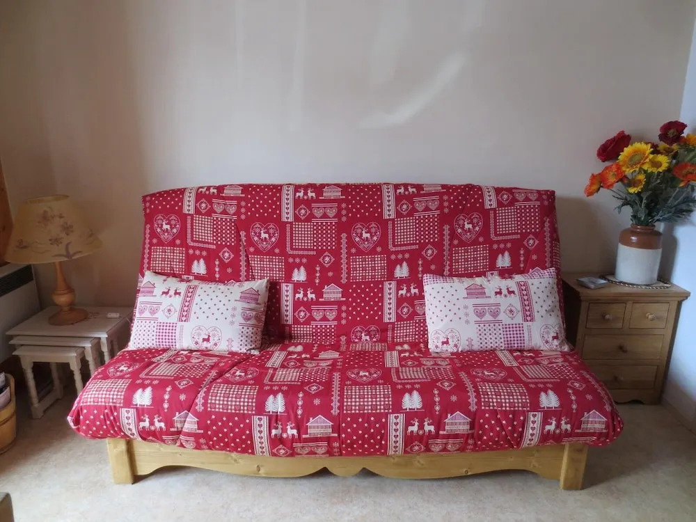 Betelgeuse N°56 : Studio Cabine 4 Personnes / Studio Cabine 4 People