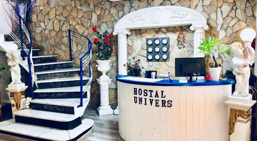Hostal Univers