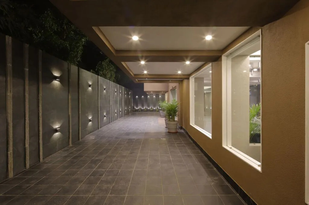 Urbane The Hotel