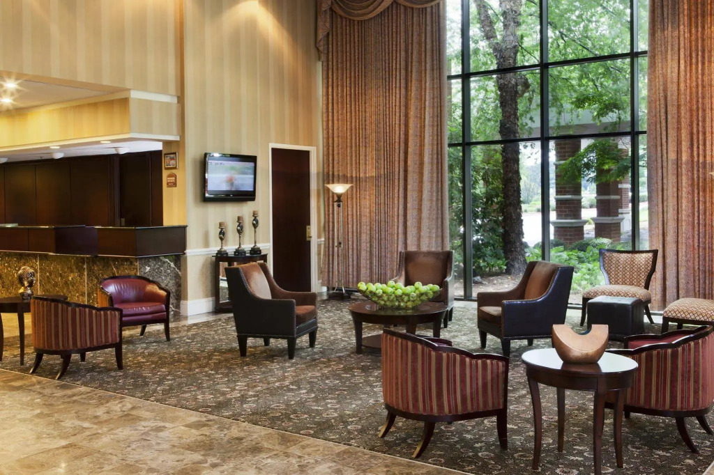 DoubleTree by Hilton Charlottesville