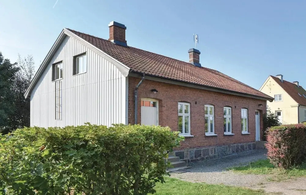 6 Bedroom Gorgeous Home In Tomelilla