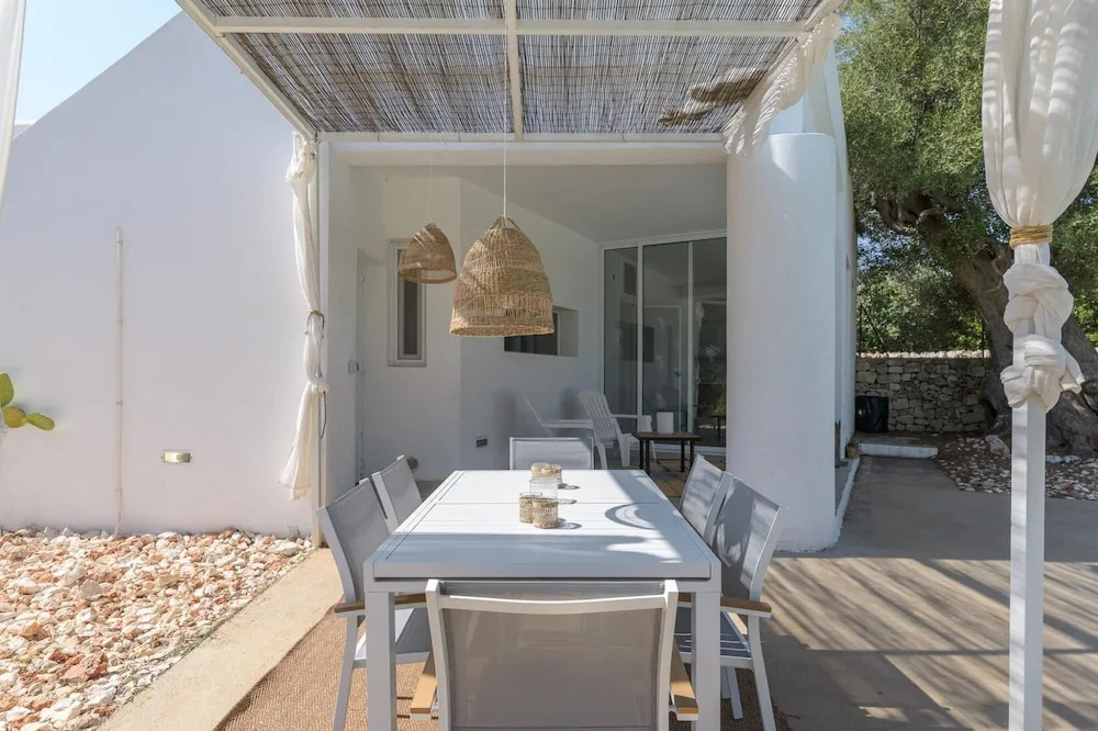 Trullo Chiara con Piscina by Wonderful Italy