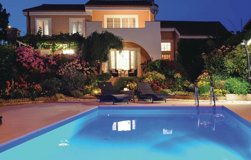 Amazing Home in Cavle With Wifi and 3 Bedrooms