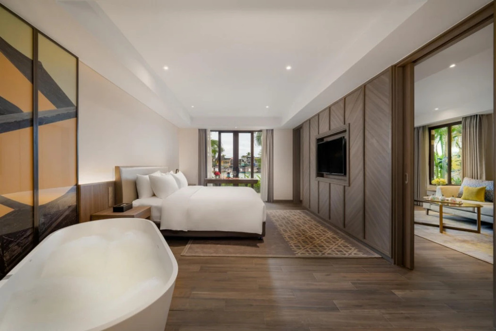 Курортный отель Moire Hoi An Vignette Collection an IHG Hotel