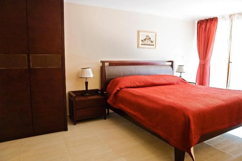 Oasis Park Hotel