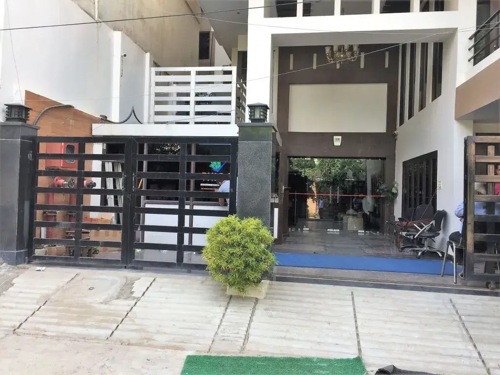 Holiday inn PG varanasi