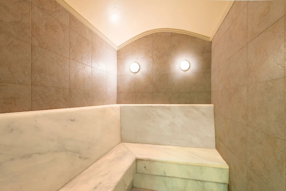 Al Diyafa Furnished Suites