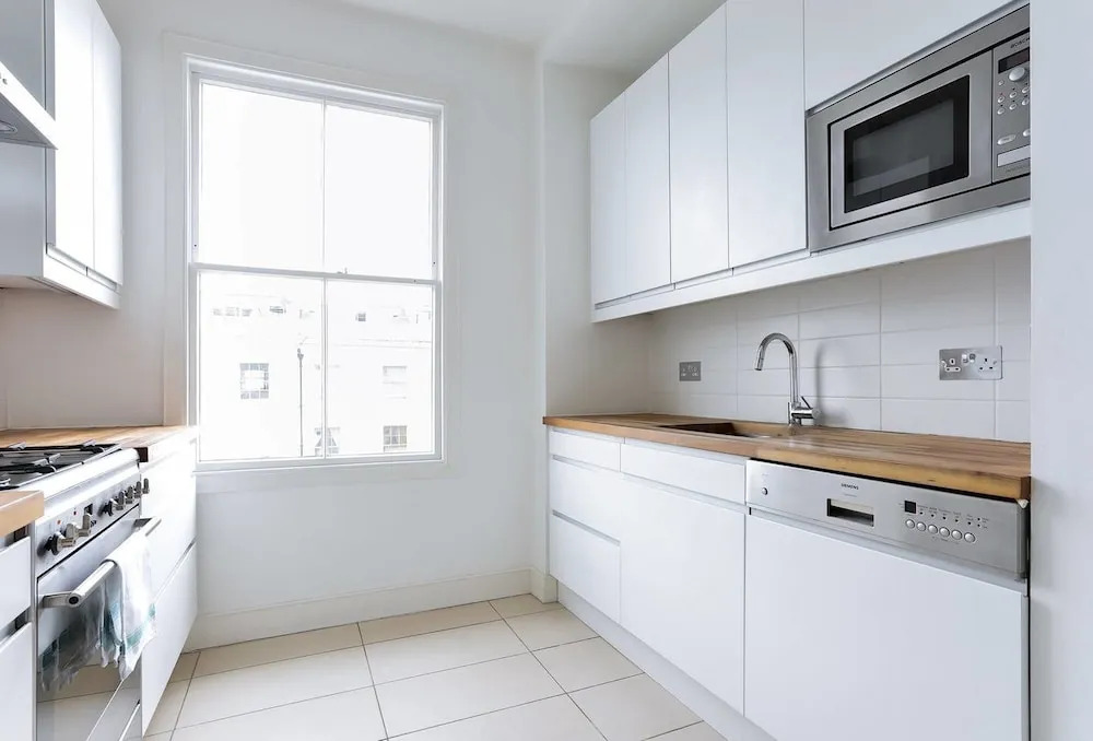 3BR Duplex + Balcony!