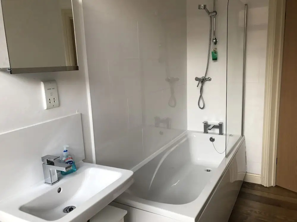 York Road Apartment