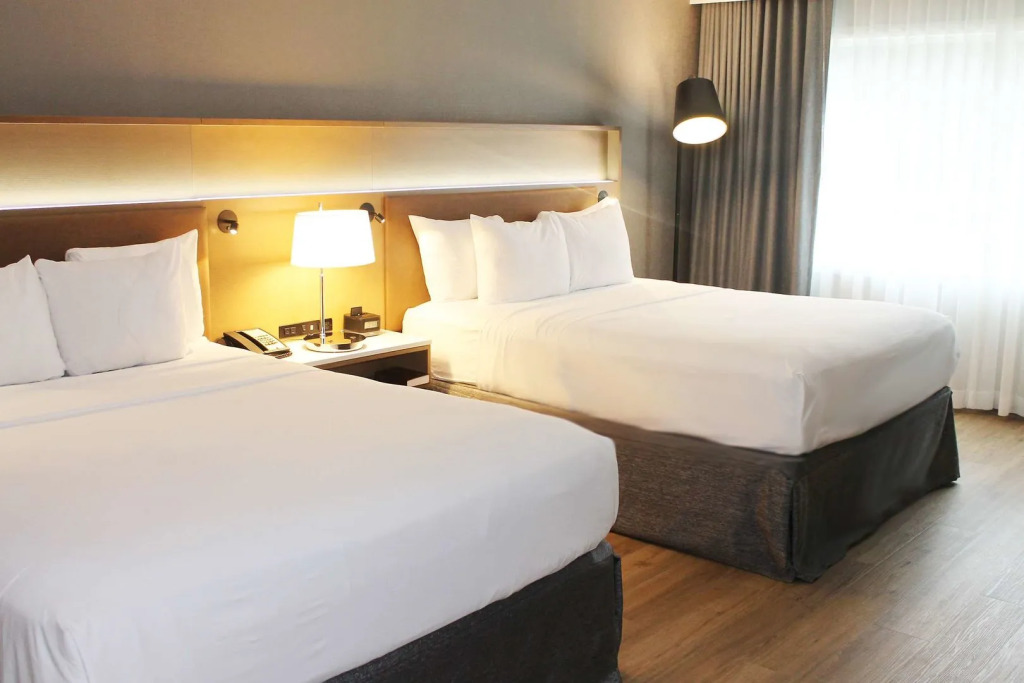 Radisson Hotel & Conference Center