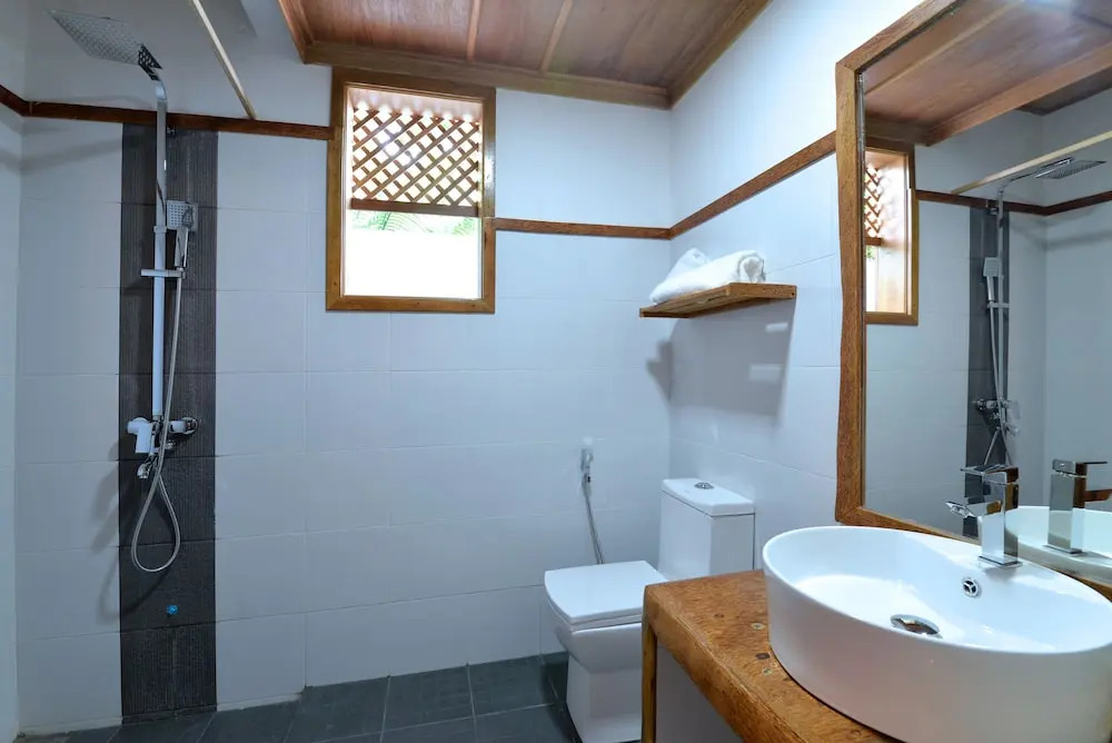 Eden BAANI Lodge