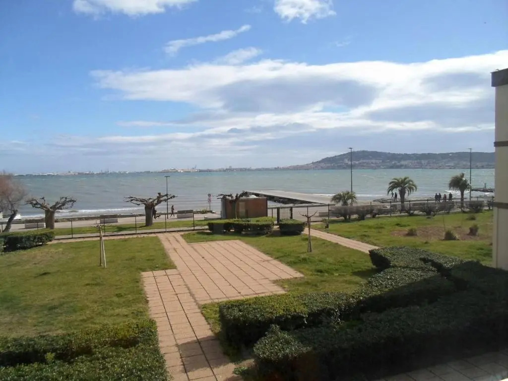 Appartement Balaruc-les-Bains, 1 pièce, 4 personnes - FR-1-503-57