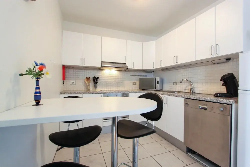 Apartment R23