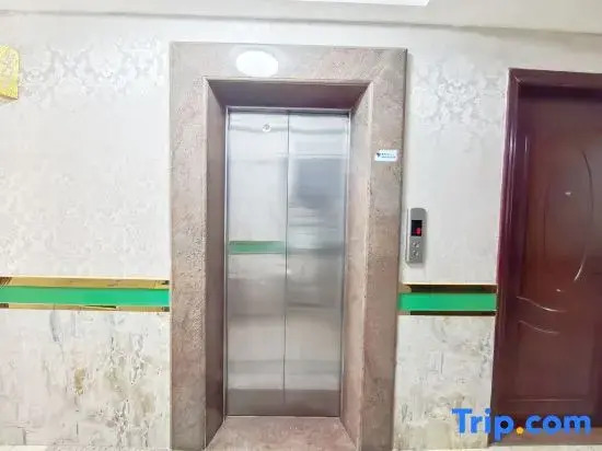 Haiyun Business Hotel (Foshan Chancheng Lanshi Subway Station)
