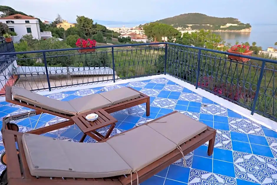 Gli Archi sul Mare