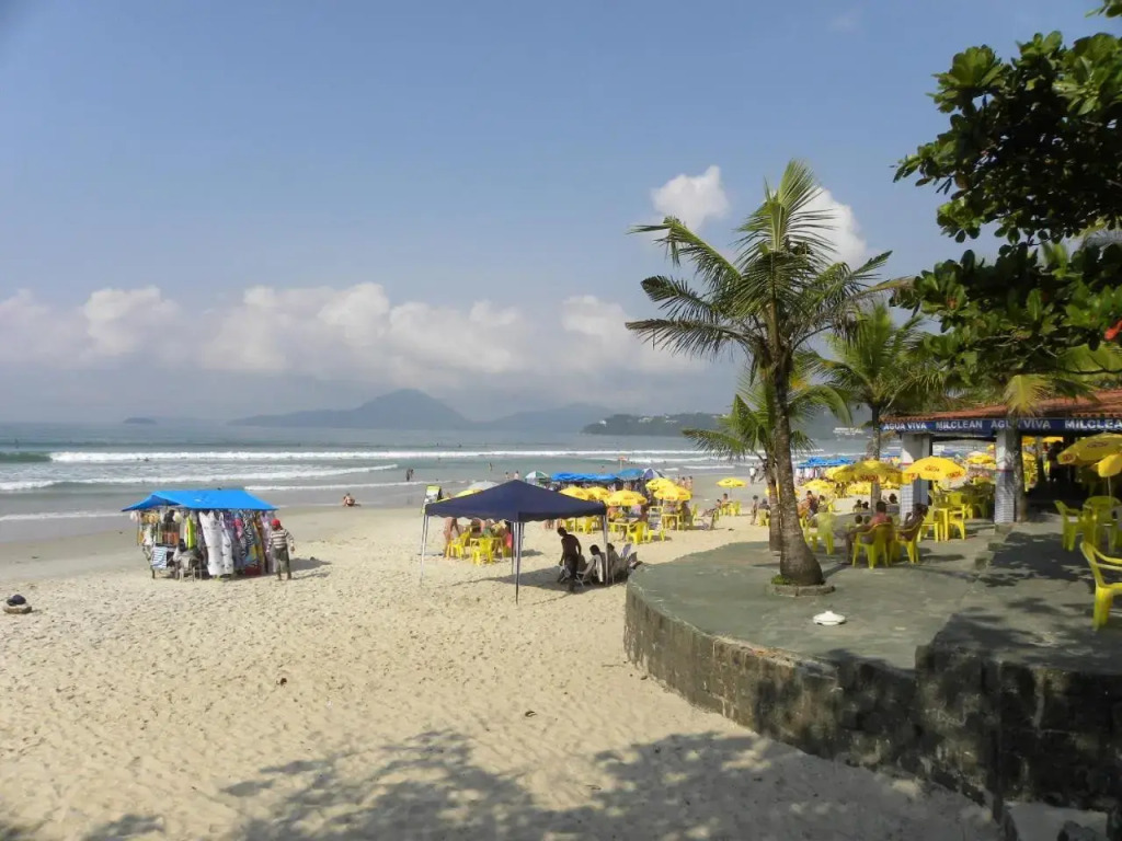 Apartamento 3 quartos de cobertura na Praia Grande em Ubatuba