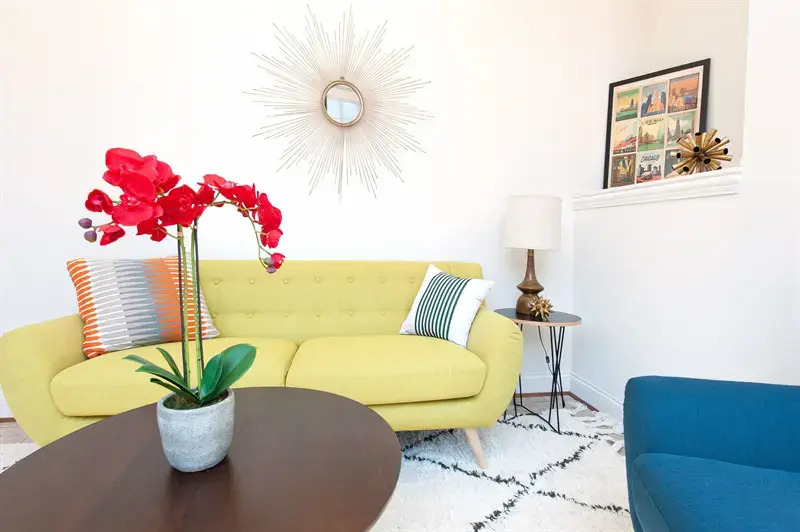 Sleek Studio in Lincoln Park by Sonder
