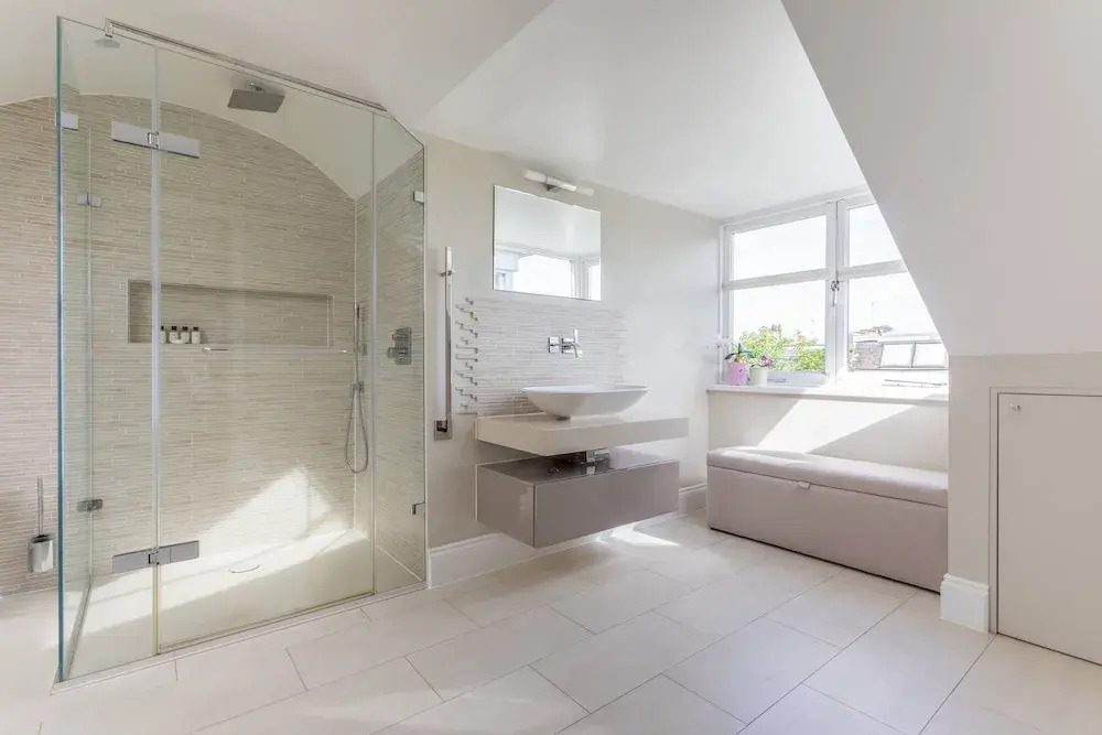 Bassett Road XII by Onefinestay