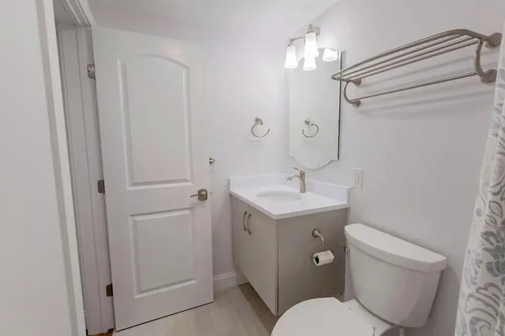 Wilmington Avenue 50 #102