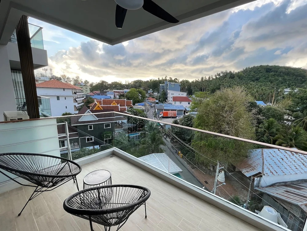 Apartment at Palmyrah Surin by Lofty