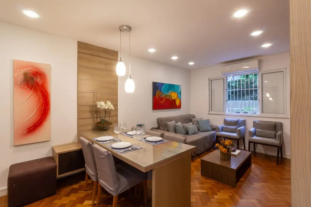10-min Walk to Copacabana Beach Stc302