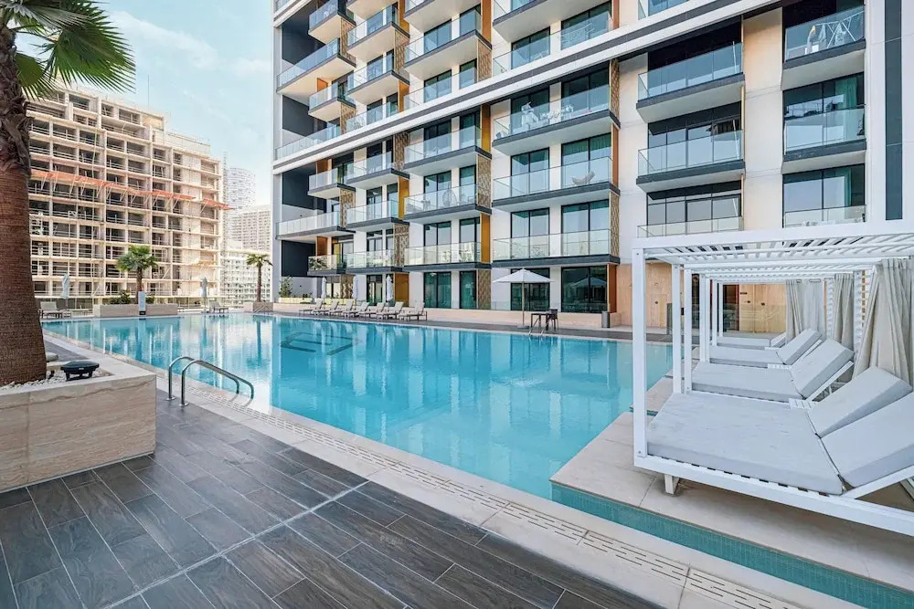 Binghatti Suites by Hostiva - City View
