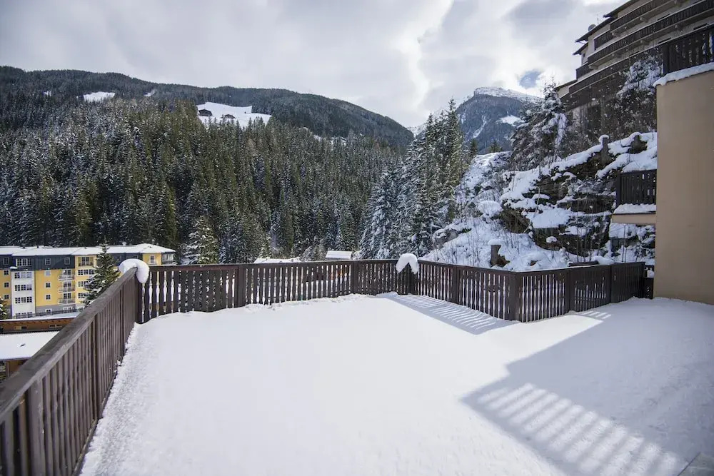 Apartment Bad Gastein Near Ski Slopes