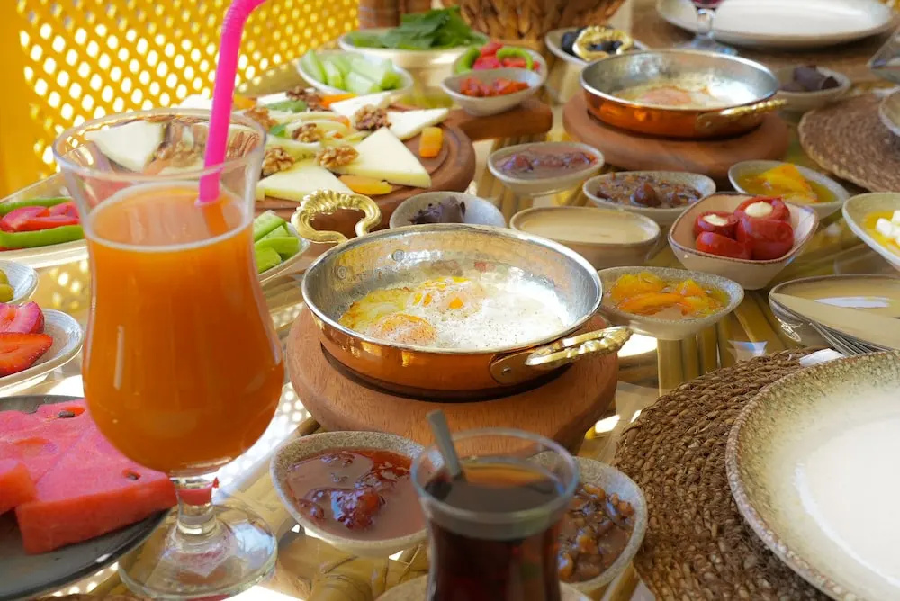 NURİYE ALACATI