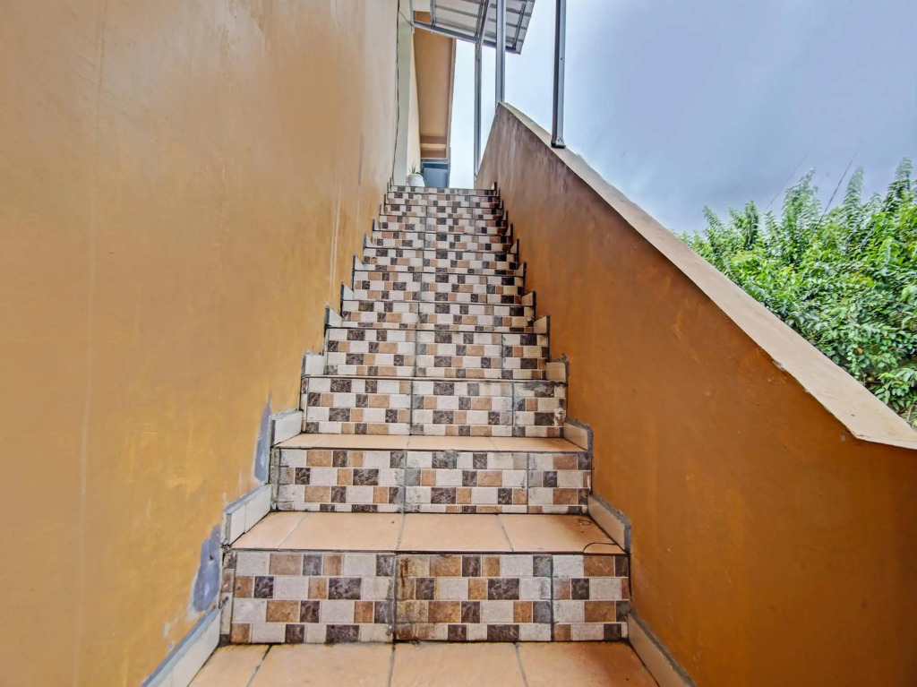 Oyo 91268 Homestay Bu Erma Syariah