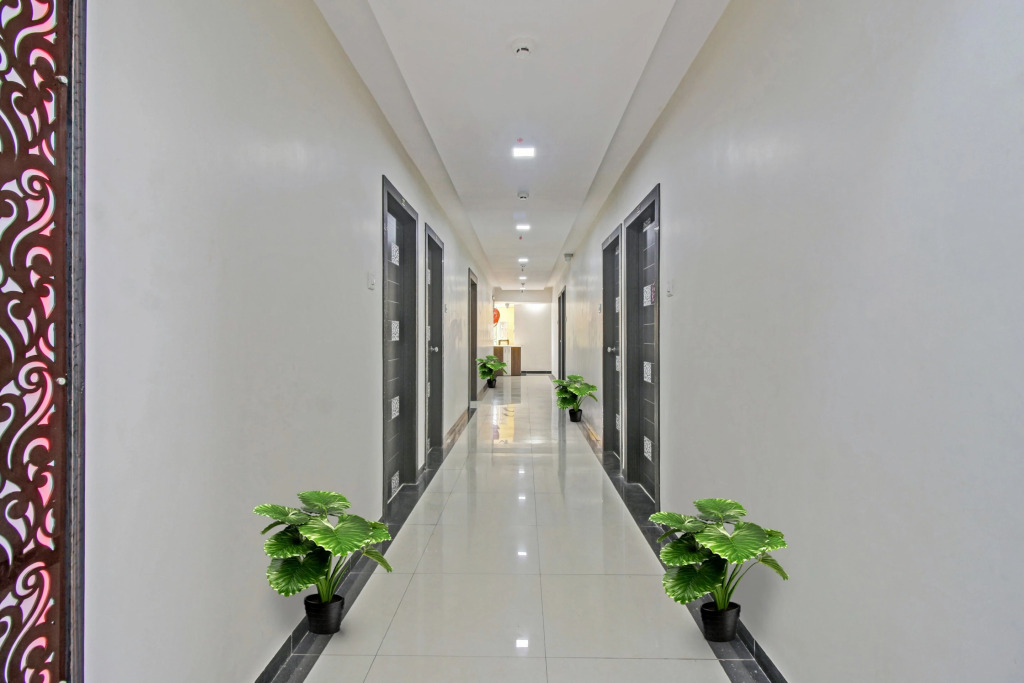 Hotel O Raj Mahal