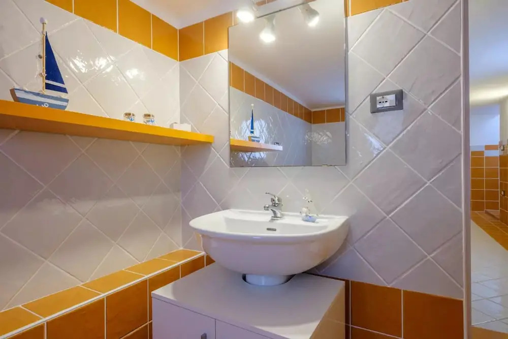 Emerald Residence Sleeps 12 With Sea View