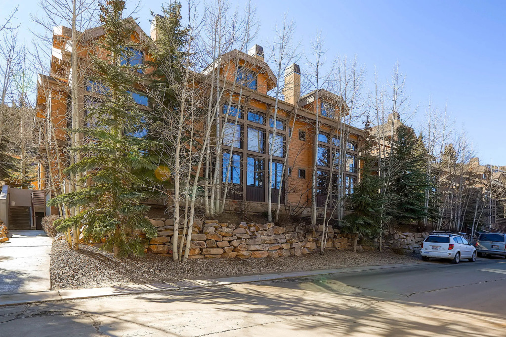 Portico by Alpine Ski Properties