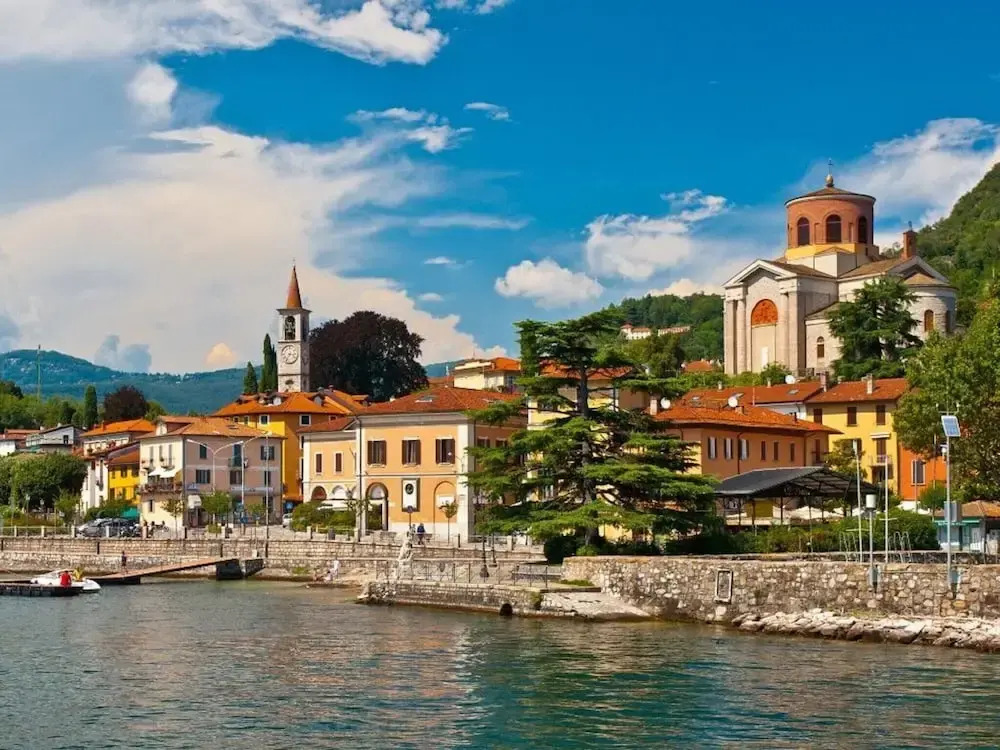 Holiday Home by Lake Maggiore With Balcony