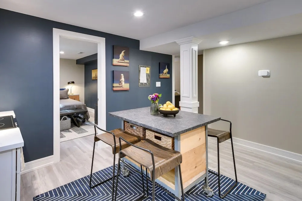 Chic Forest Park Home w/ Patio - 10 Mi to Chicago