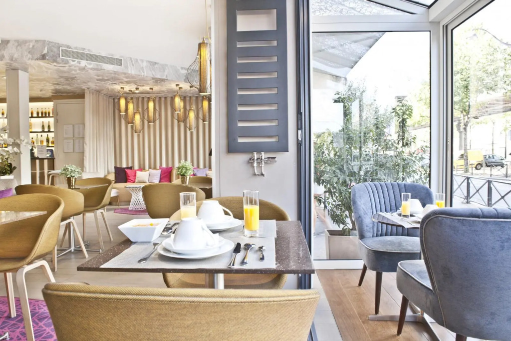 Hôtel Eiffel Segur