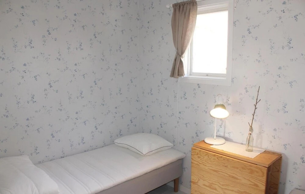 3 Bedroom Stunning Home In Bullaren