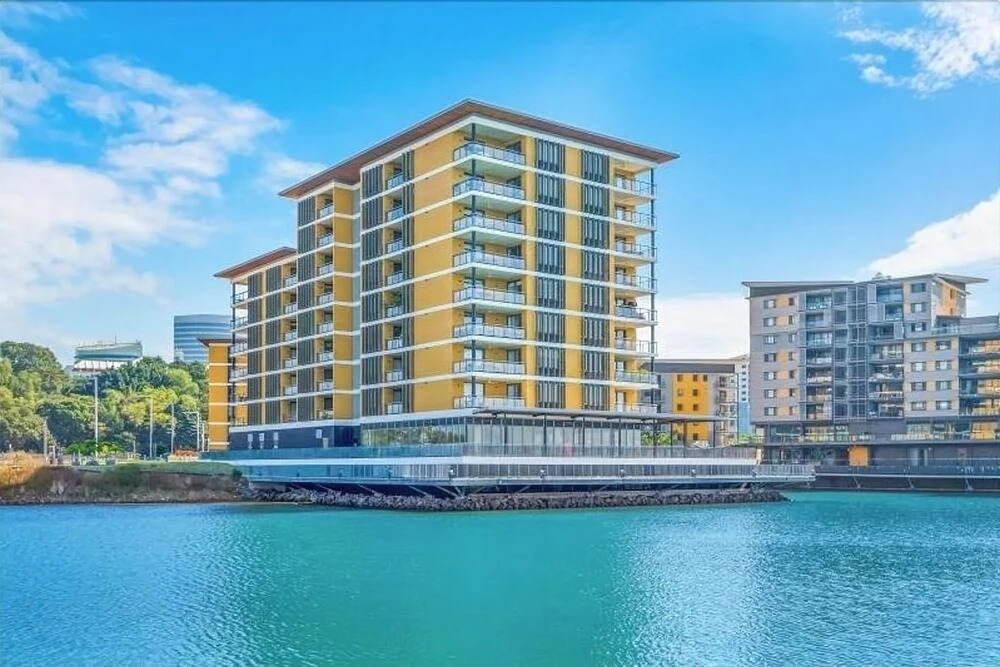 2 Bedroom Waterfront Apartment - 6206
