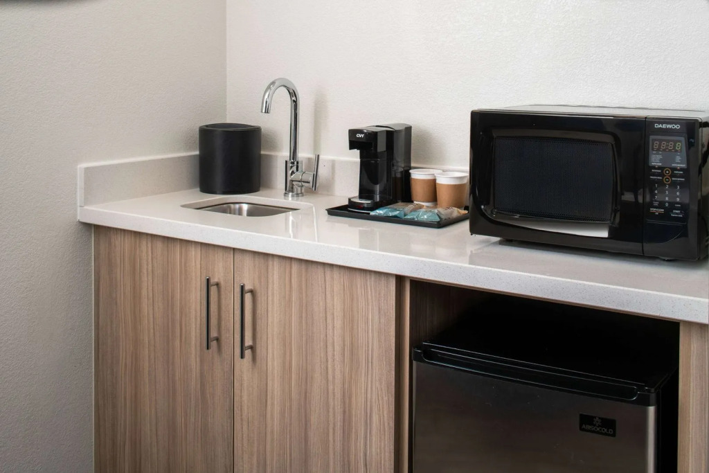 Sonesta Select Nashville Airport Suites